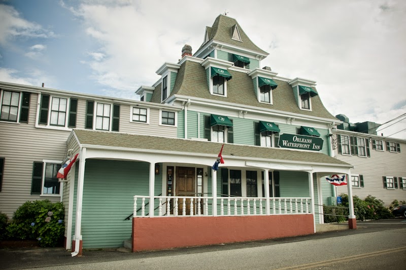 Orleans Waterfront Inn & Restaurant
